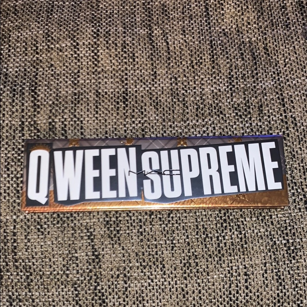 MAC qween supreme eyeshadow highlighter palette - Picture 2 of 8